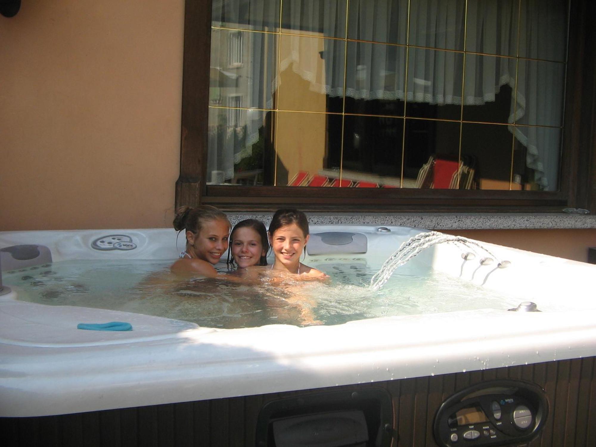 Hotel Binelli Pinzolo Bagian luar foto