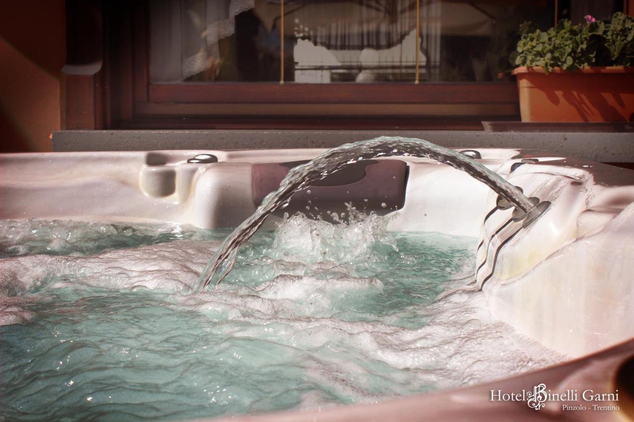 Hotel Binelli Pinzolo Bagian luar foto